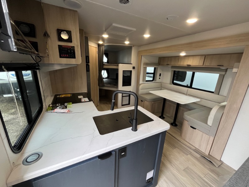 2024 Minnie/2326BH/2024 image-15