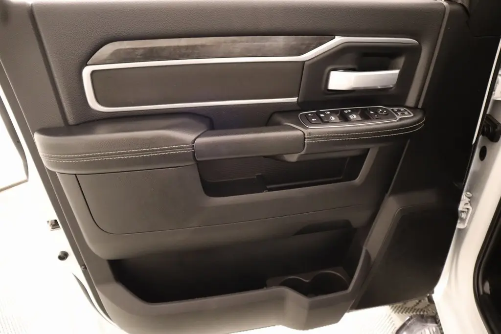 2024 Ram 2500 Big Horn photo 15