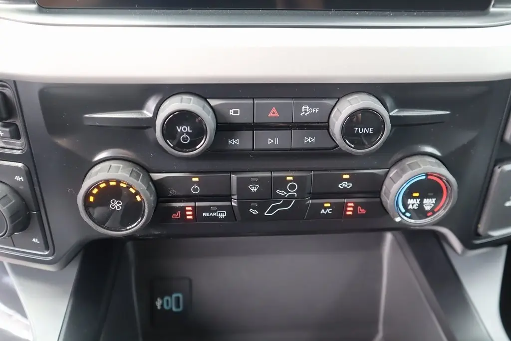 2026 Ford F-250 XLT photo 8