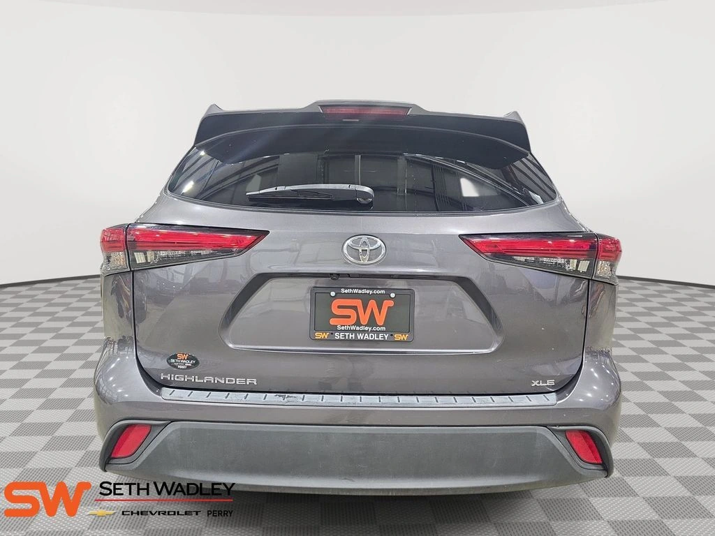 2021 Toyota Highlander XLE - Photo 6