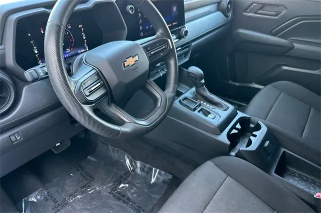 2023 Chevrolet Colorado Work Truck photo 9