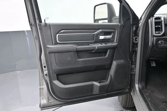 2026 RAM 3500 Big Horn - Photo 15