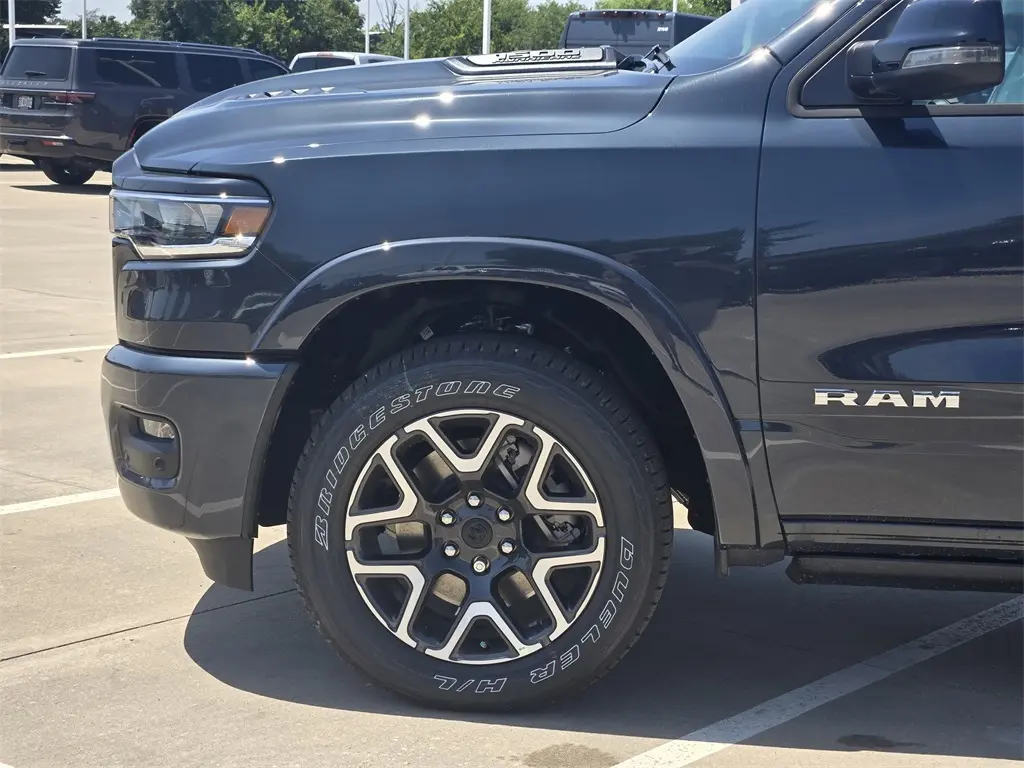 2026 Ram 1500 Laramie photo 3