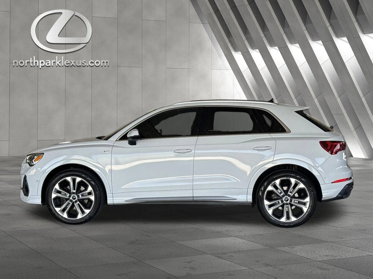 2020 Audi Q3 45 TFSI S Line Prestige quattro's photo
