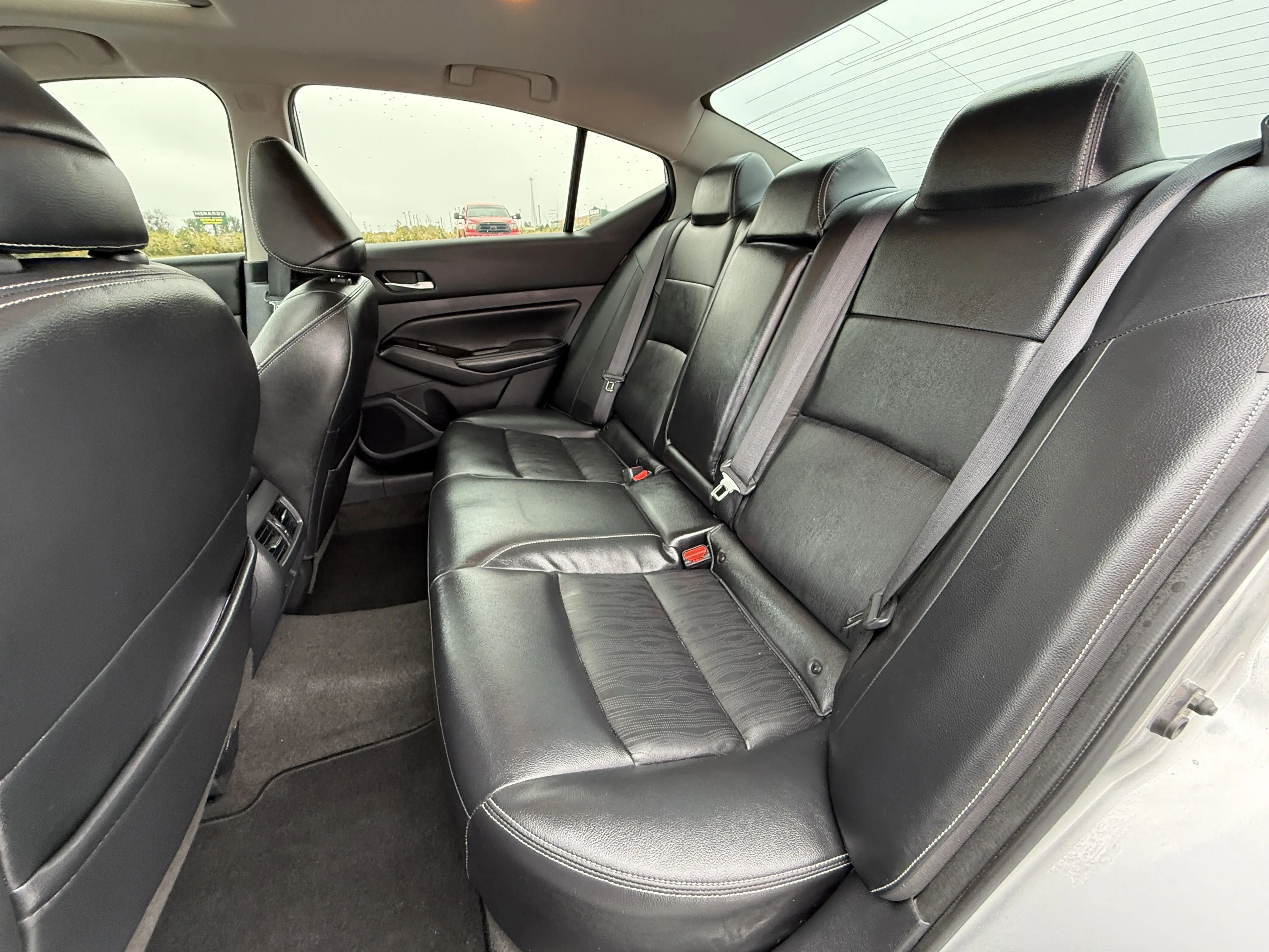 2022 Nissan Altima 2.5 Platinum photo 14