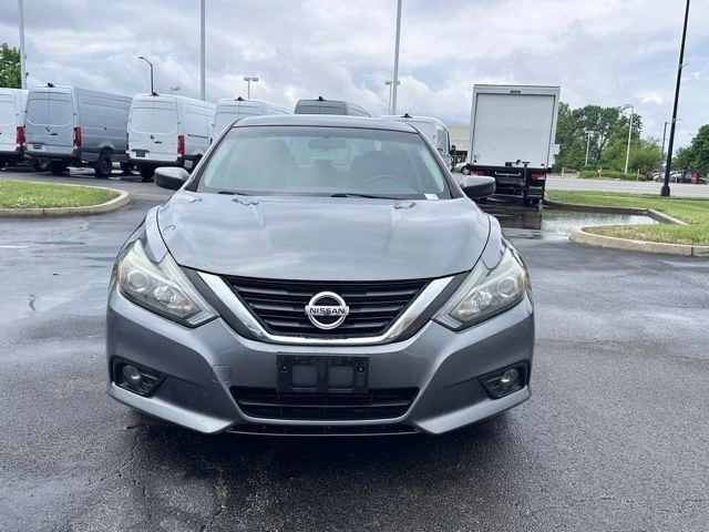 Used 2016 Nissan Altima SR with VIN 1N4AL3AP0GC230466 for sale in West Chester Township, OH
