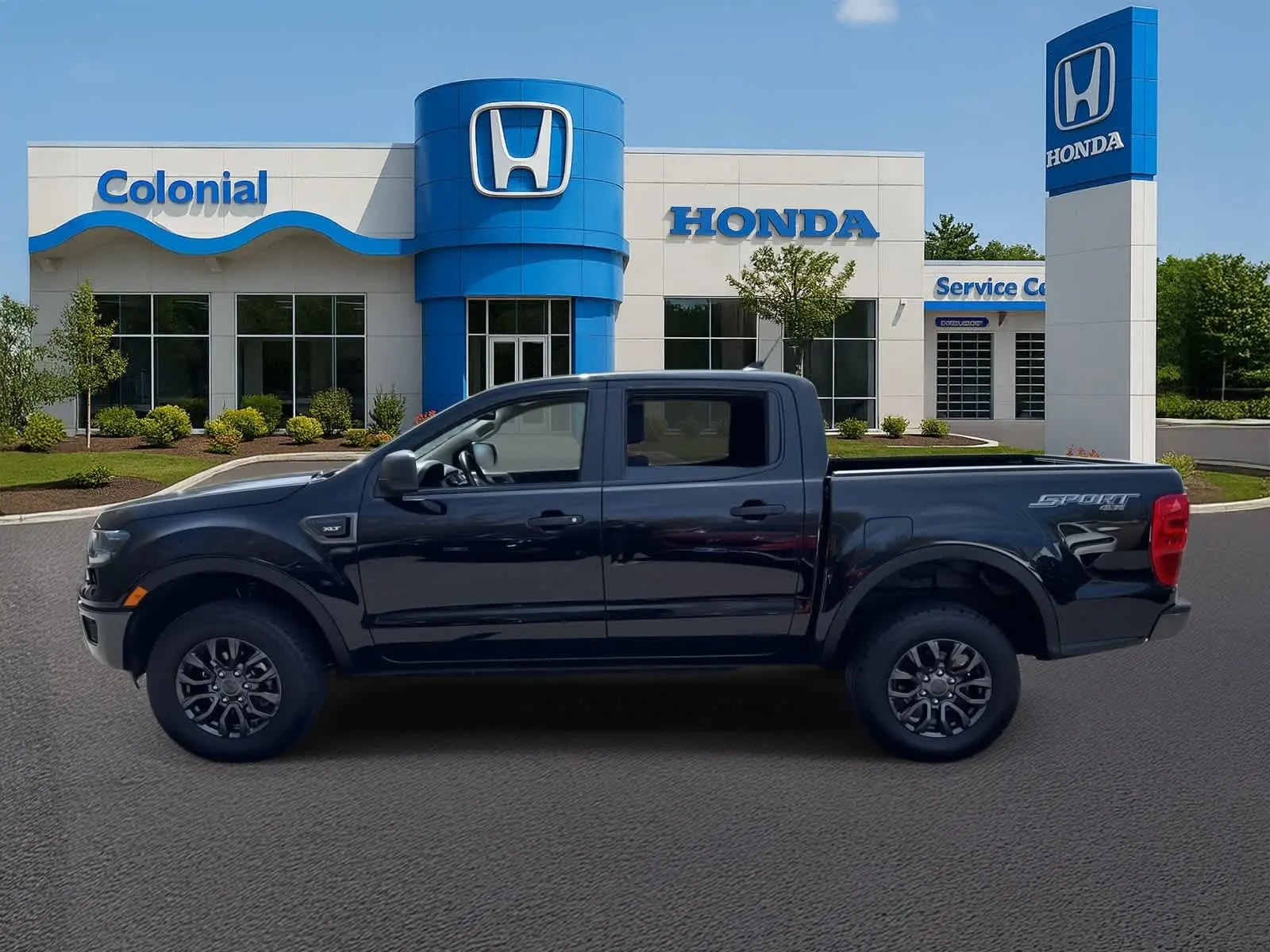 2023 Ford Ranger XLT photo 2