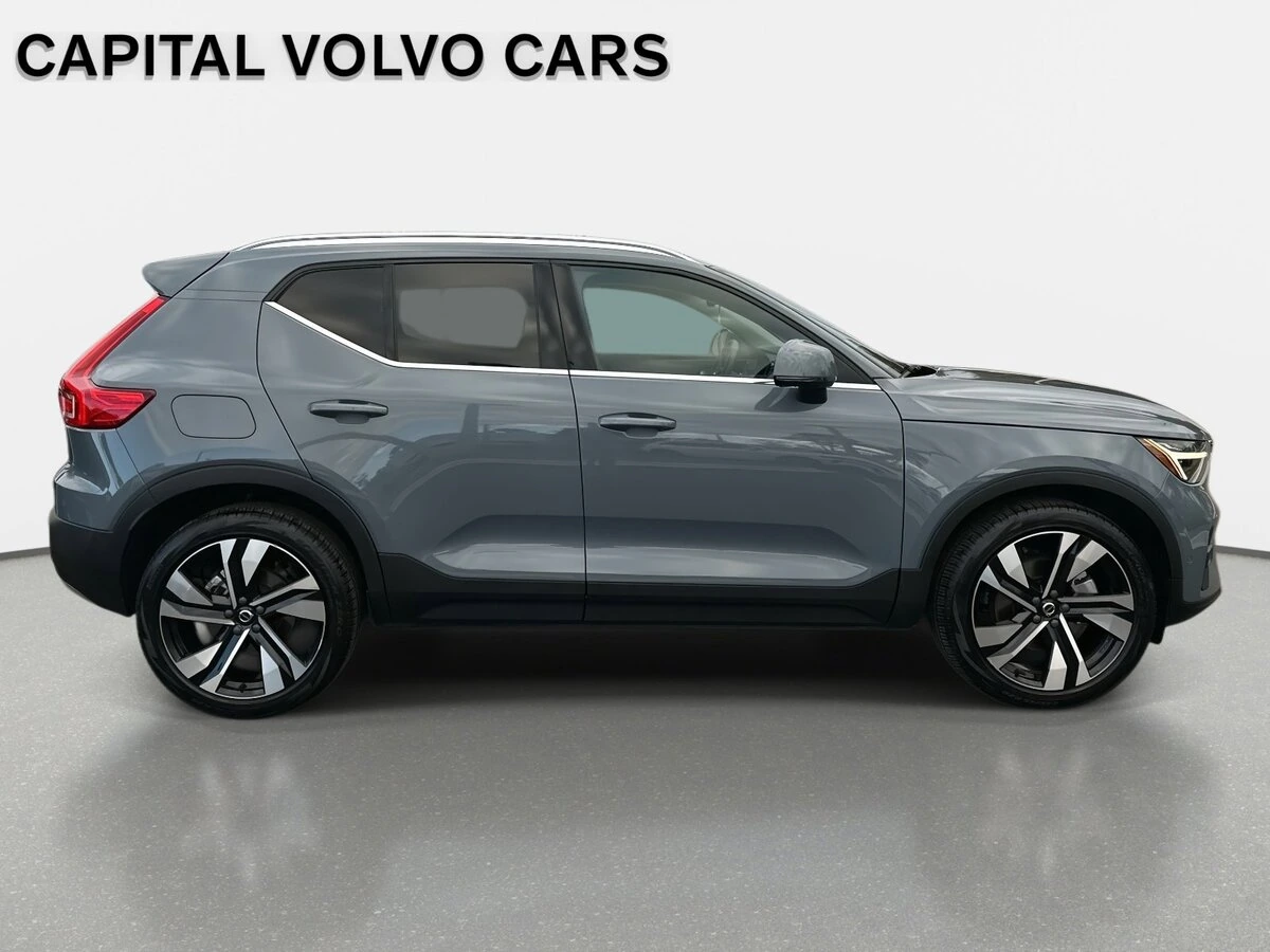 2023 Volvo - image 6