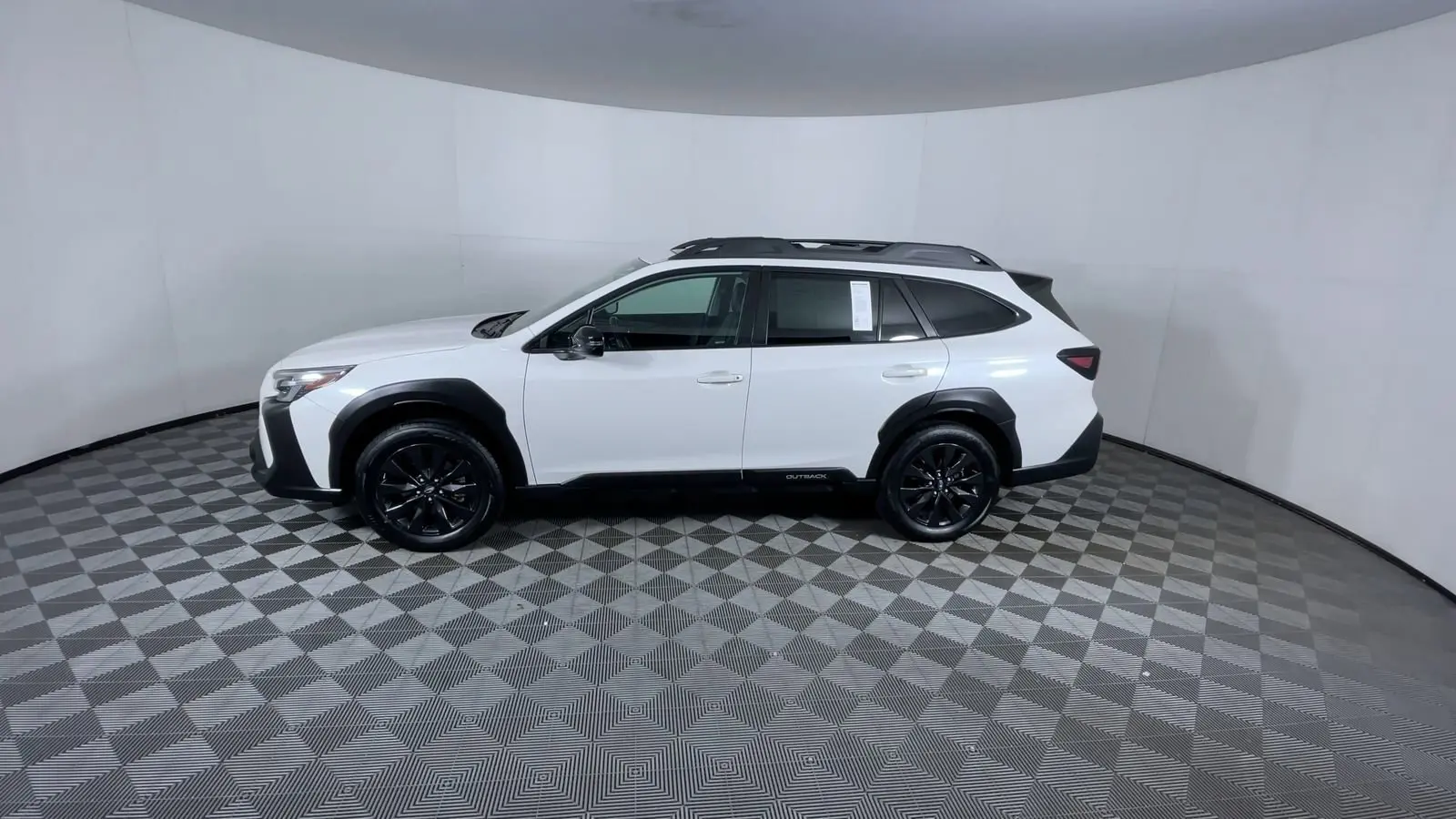 2023 Subaru Outback Onyx Edition photo 4