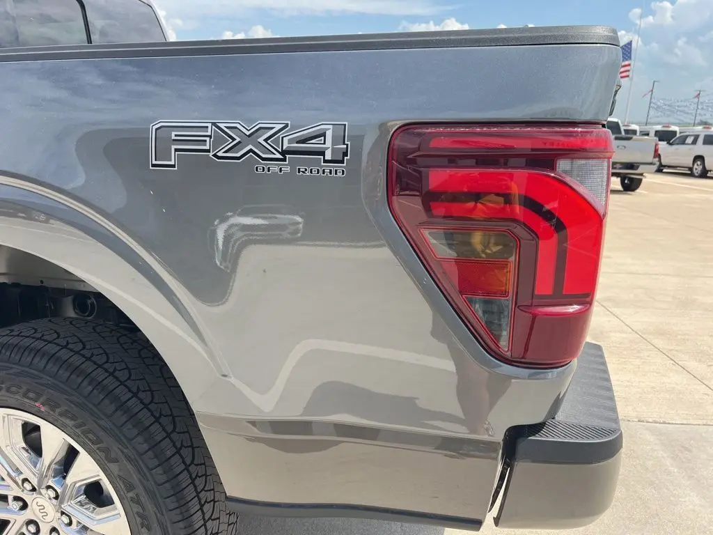 2025 Ford F-150 King Ranch photo 9