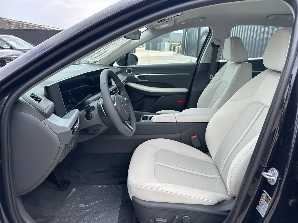 2026 Hyundai Sonata SEL Sport photo 20