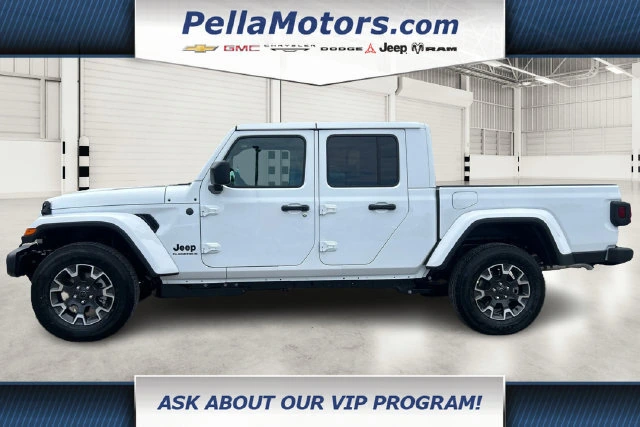 2026 Jeep Gladiator Sahara - Photo 6