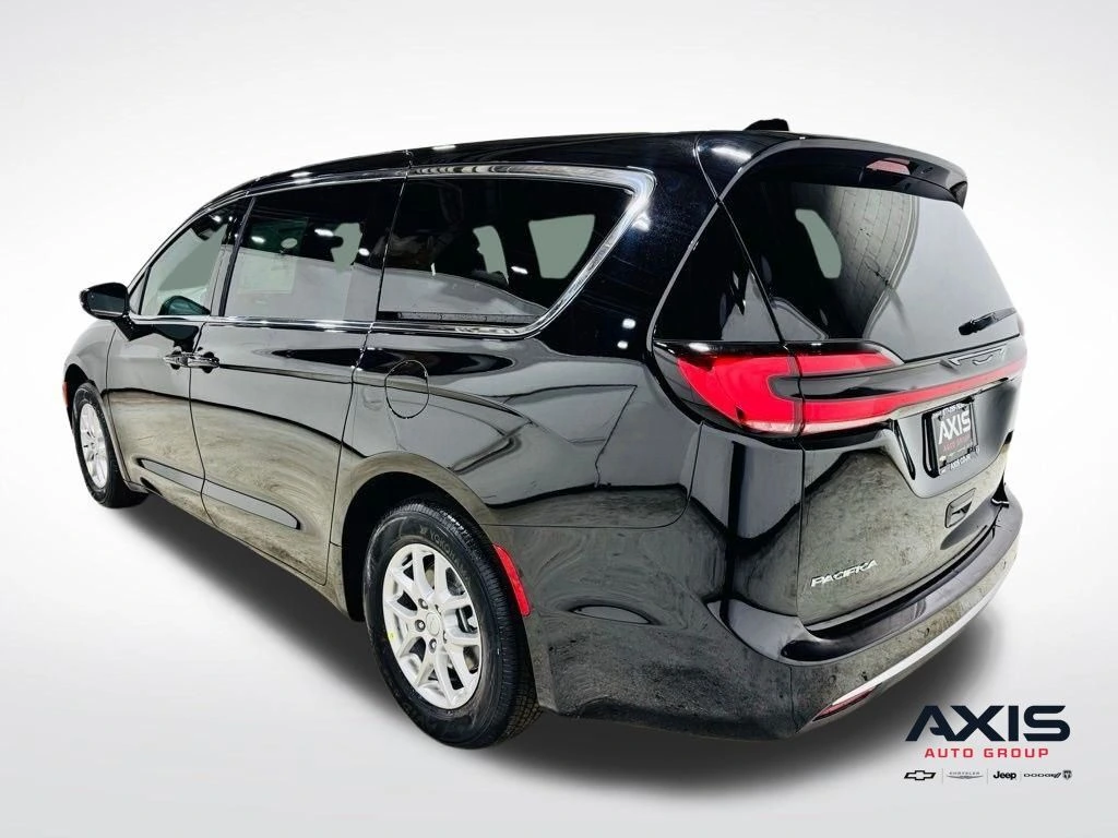 2027 Chrysler Pacifica Select - Photo 18