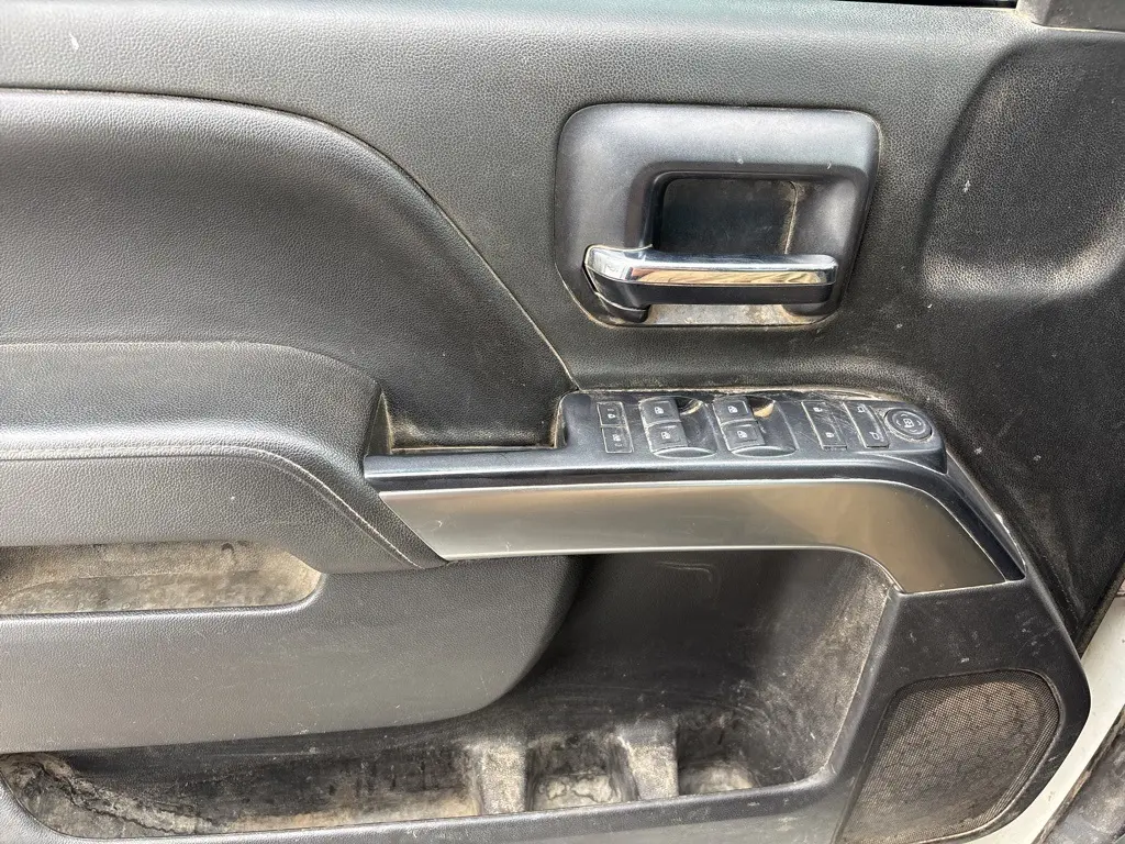 2015 Chevrolet Silverado 1500 LT1 photo 18