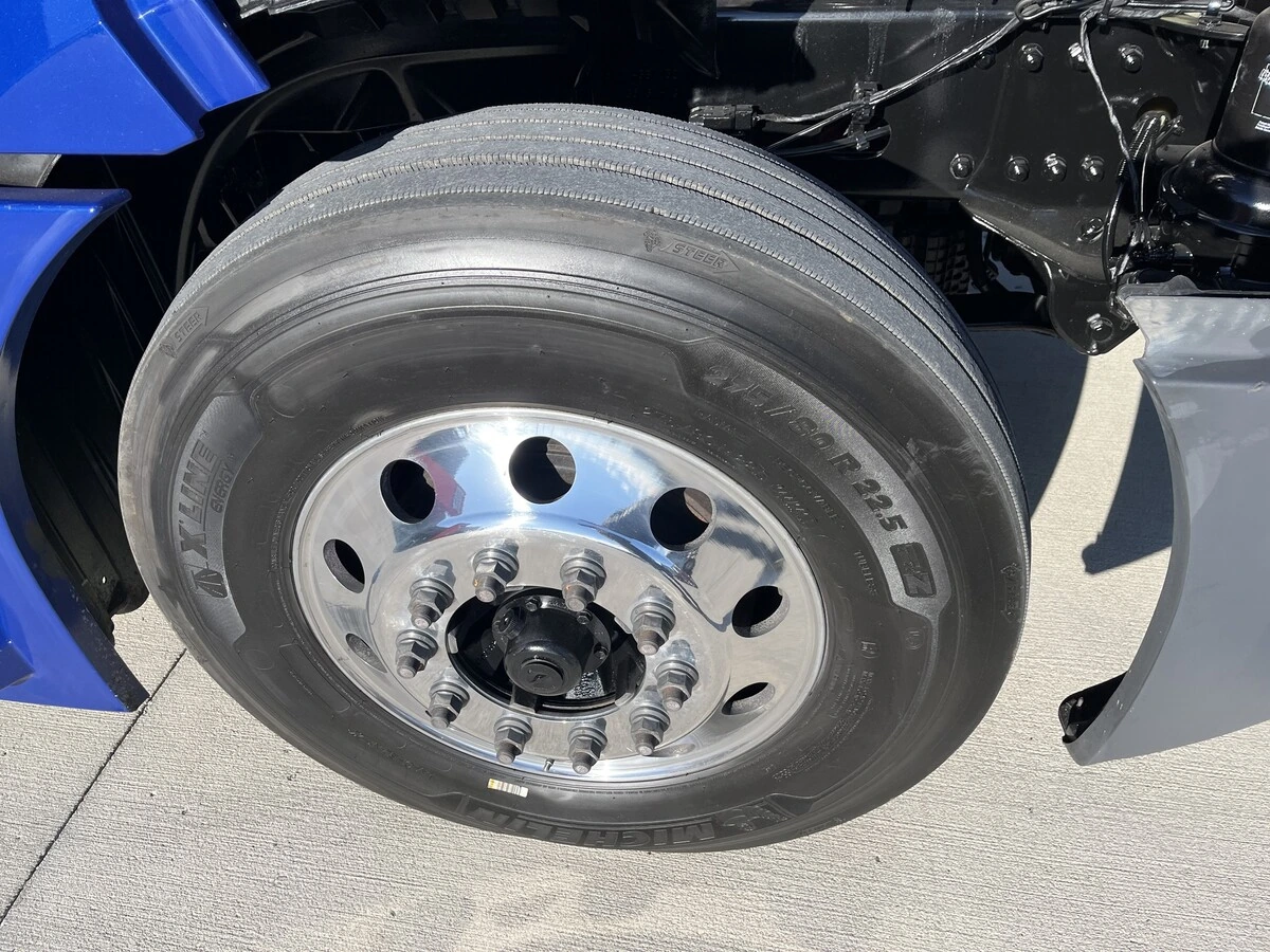 2022 Freightliner Cascadia - image 16