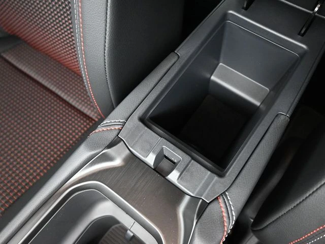 2026 Nissan KICKS SR - Photo 31