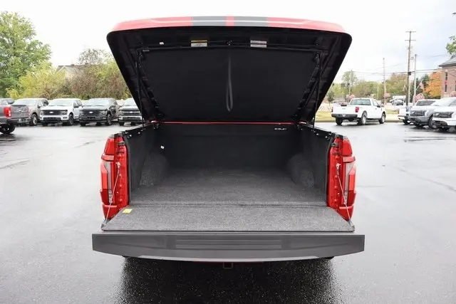 2025 Ford F-150 Lariat photo 16