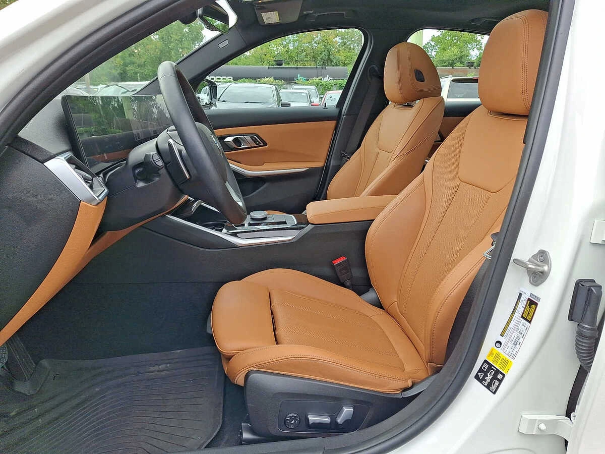 2023 BMW 3 Series 330i - Photo 10