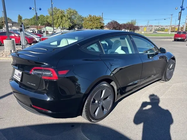 2023 Tesla Model 3 Long Range photo 9