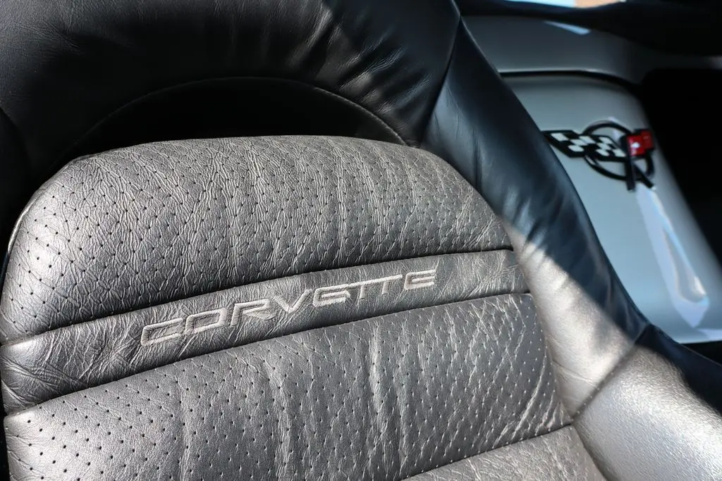 2002 Chevrolet Corvette Base photo 35