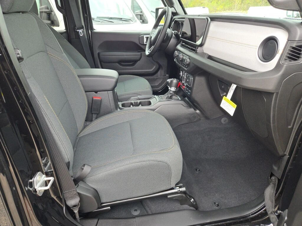2026 Jeep Wrangler 4-Door Willys - Photo 8