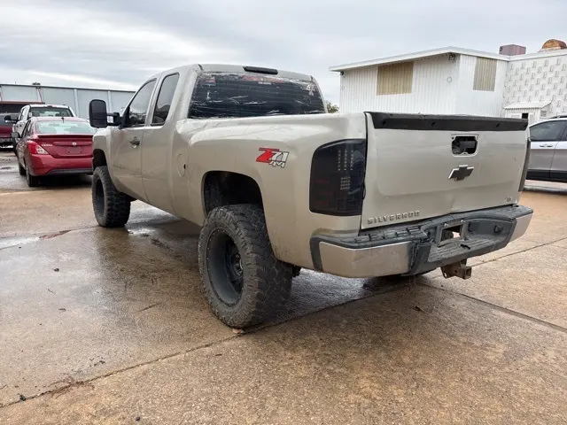 2008 Chevrolet Silverado 1500 LT1 photo 3