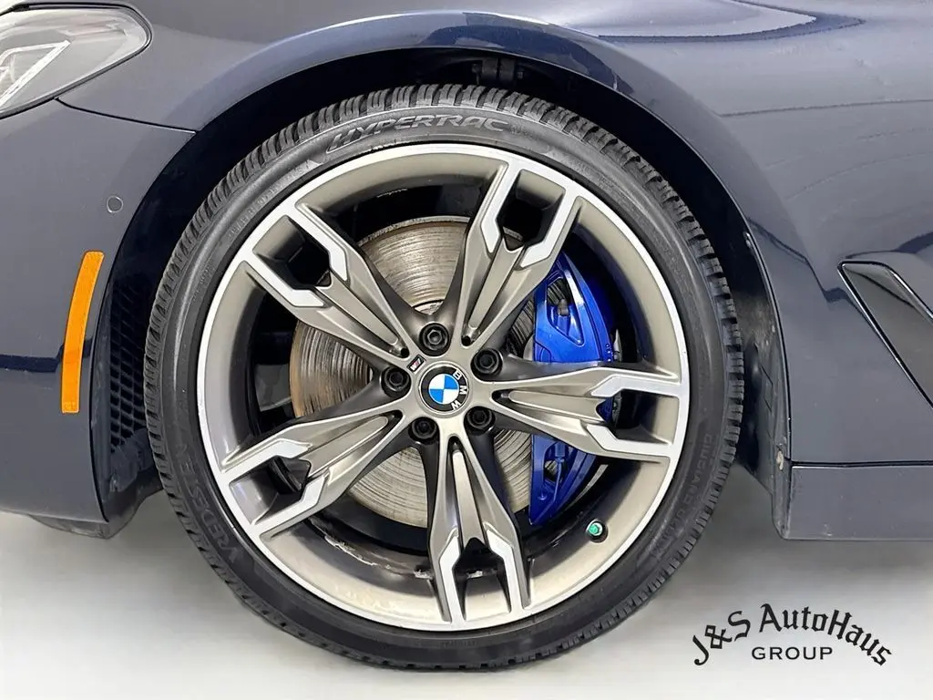 2022 Bmw M550i xDrive photo 37