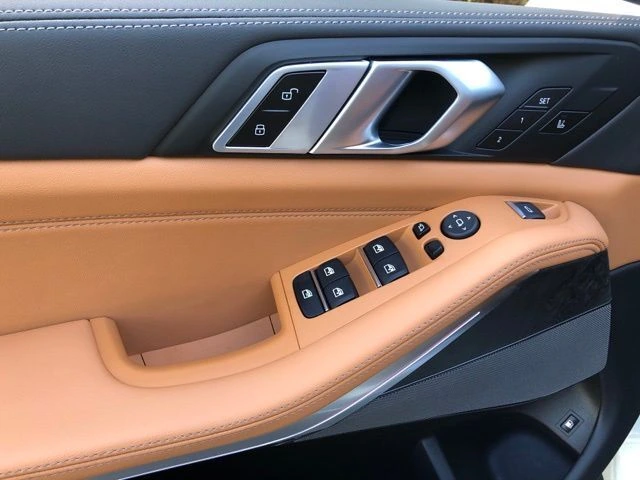 2026 BMW X5 50e - Photo 22