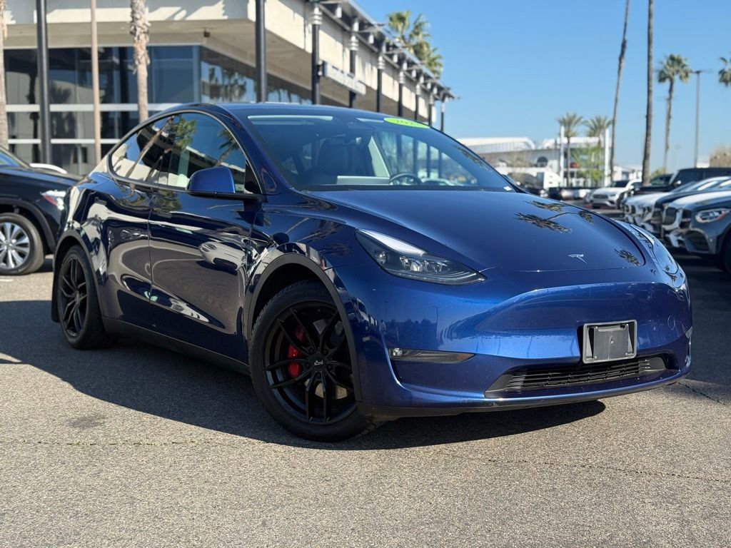 Pre-Owned 2023 Tesla Model Y Performance AWD/4WD Sedan