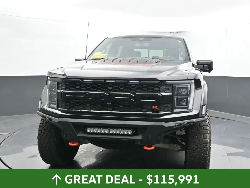 2023 Ford F-150 Raptor photo 2