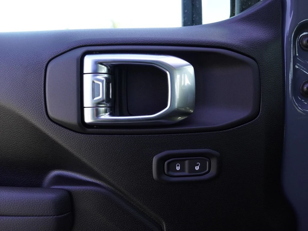 2026 Jeep Wrangler 2-Door Sport - Photo 11