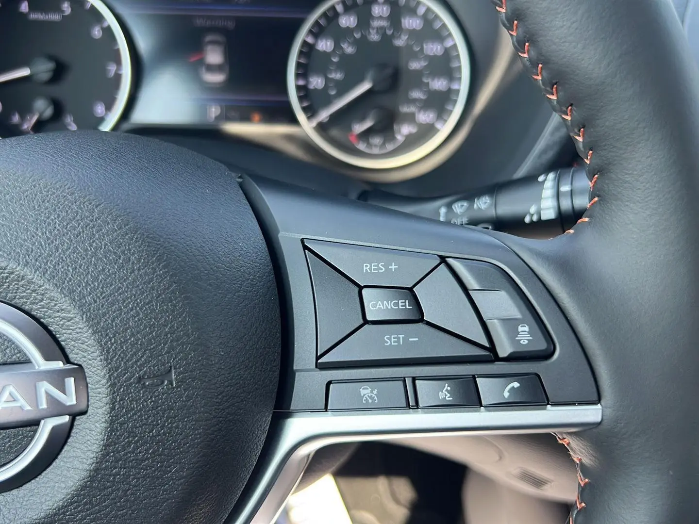 2025 Nissan Sentra SR photo 15