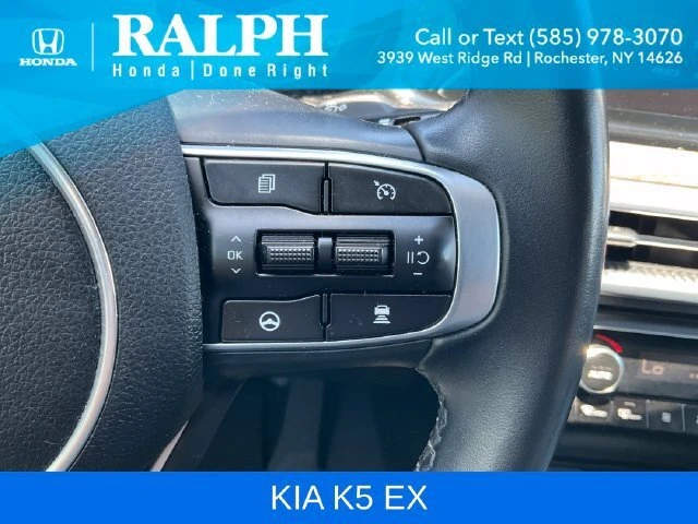 2021 Kia K5 EX - Photo 18