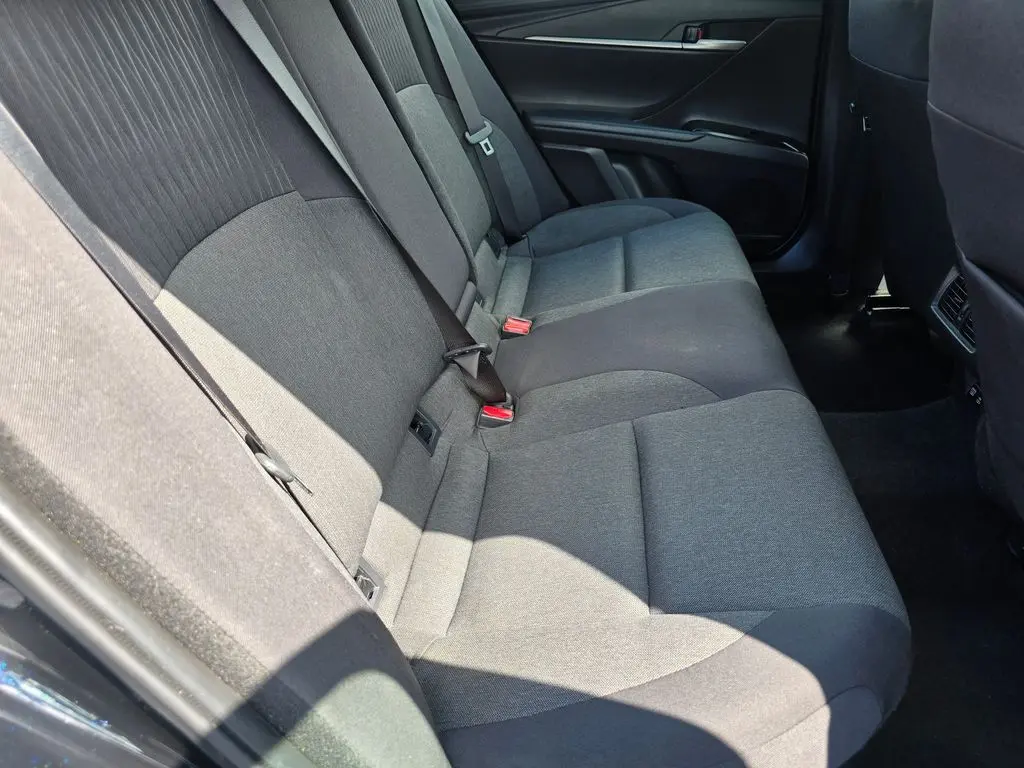 2025 Toyota Camry LE photo 18