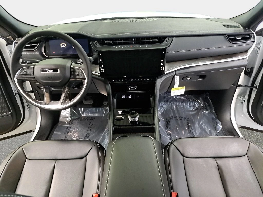 2026 Jeep Grand Cherokee Limited - Photo 9