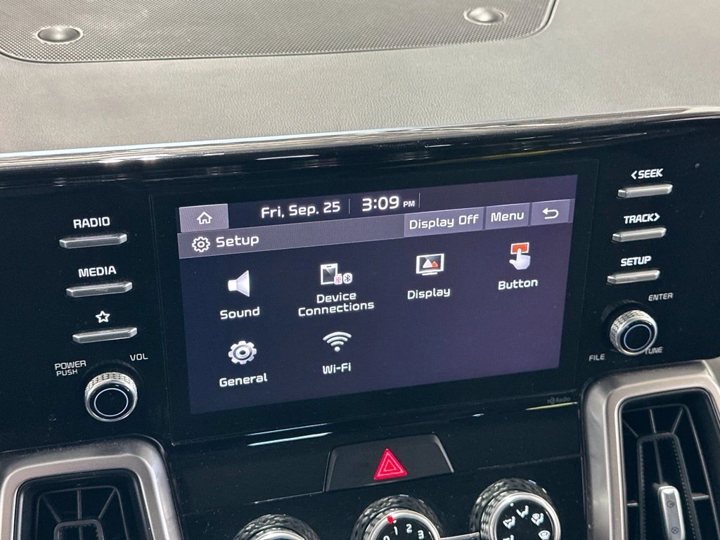 2022 Kia Sorento LX - Photo 49
