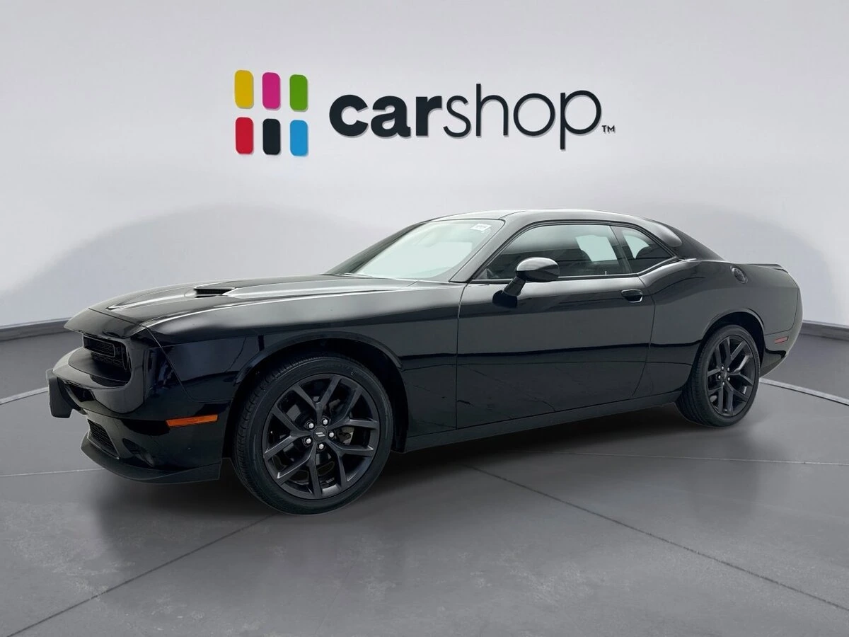 2023 Dodge Challenger SXT Auto's photo