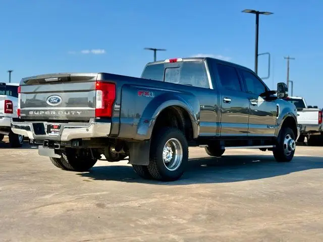2019 Ford F-350 photo 2