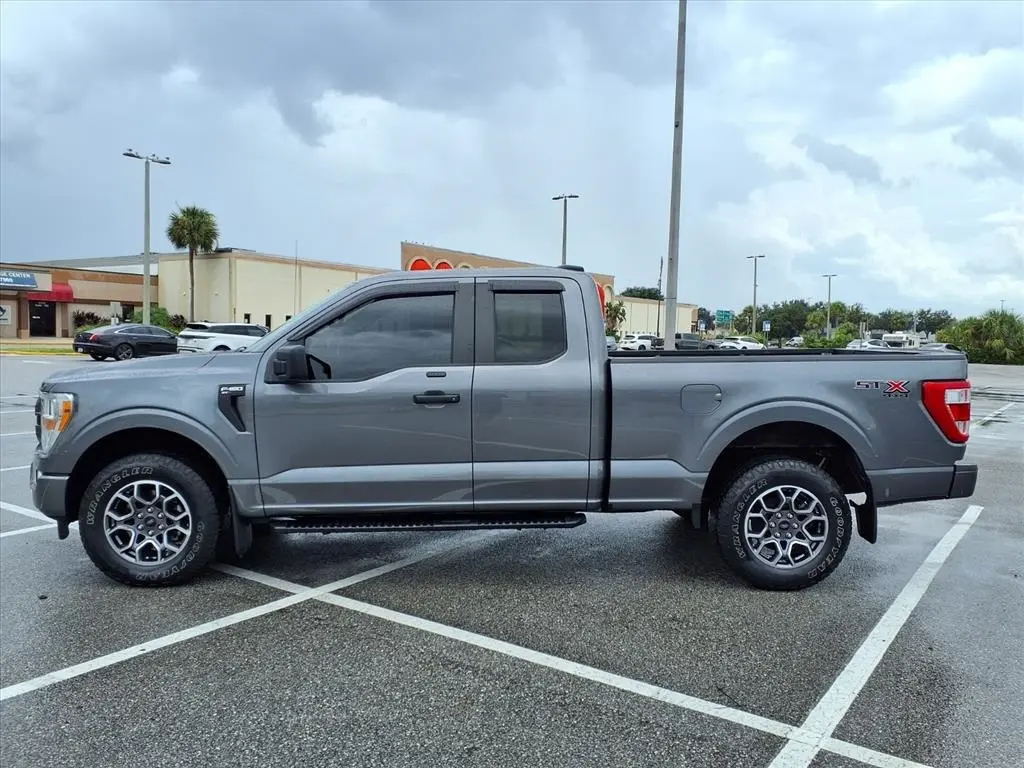 2021 Ford F-150 XL photo 4