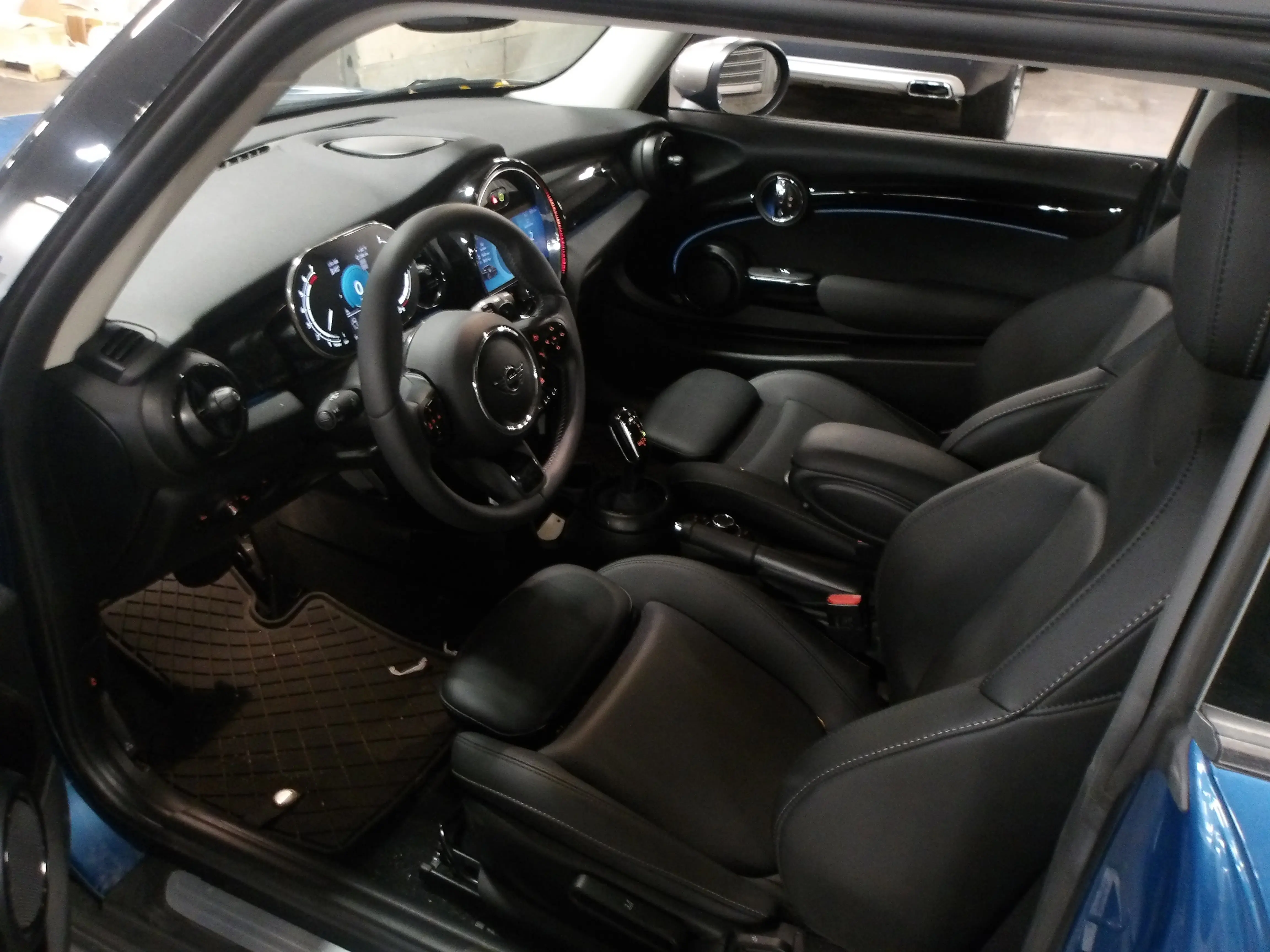 2024 Mini Cooper 2 Door Hardtop S photo 4