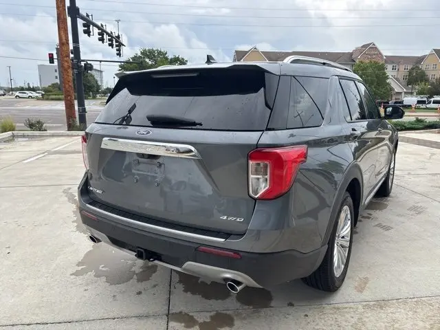 2024 Ford Explorer Limited photo 12