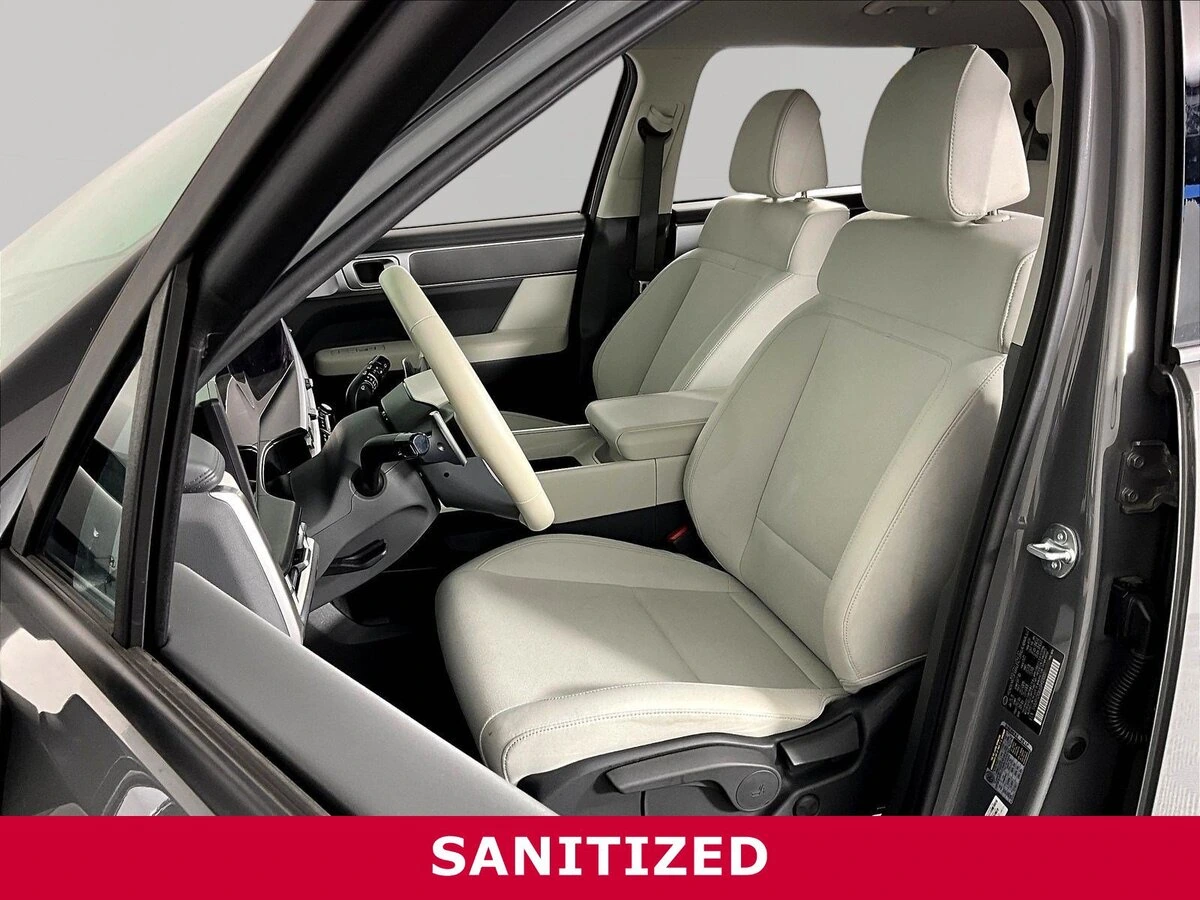 2025 Hyundai Santa Fe SE - Photo 19