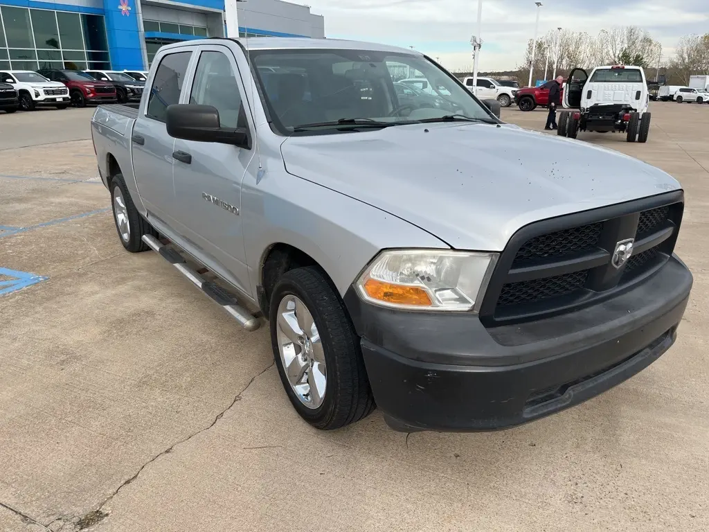 2012 Ram 1500 Tradesman photo 3