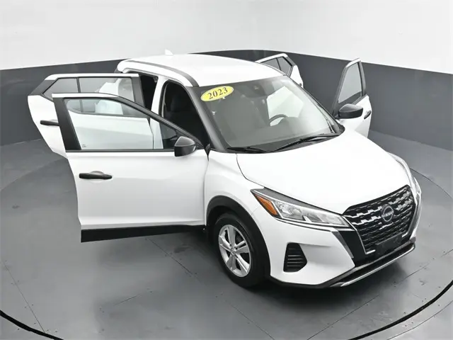 2023 Nissan Kicks S photo 36