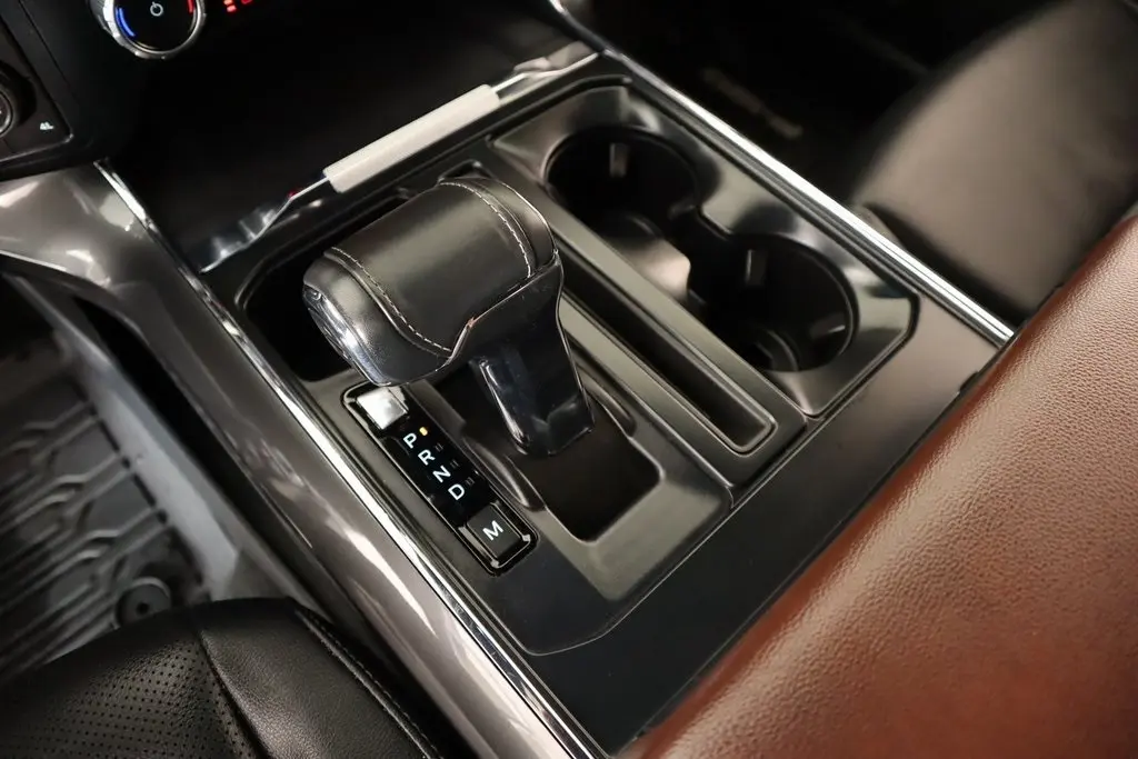 2023 Ford F-150 Lariat photo 9