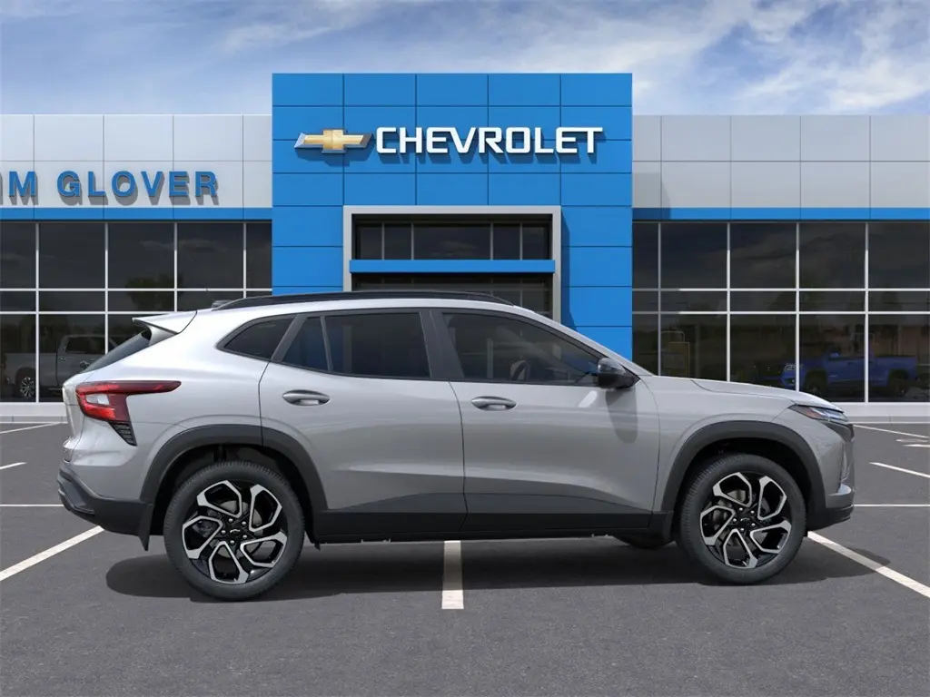2026 Chevrolet Trax photo 2