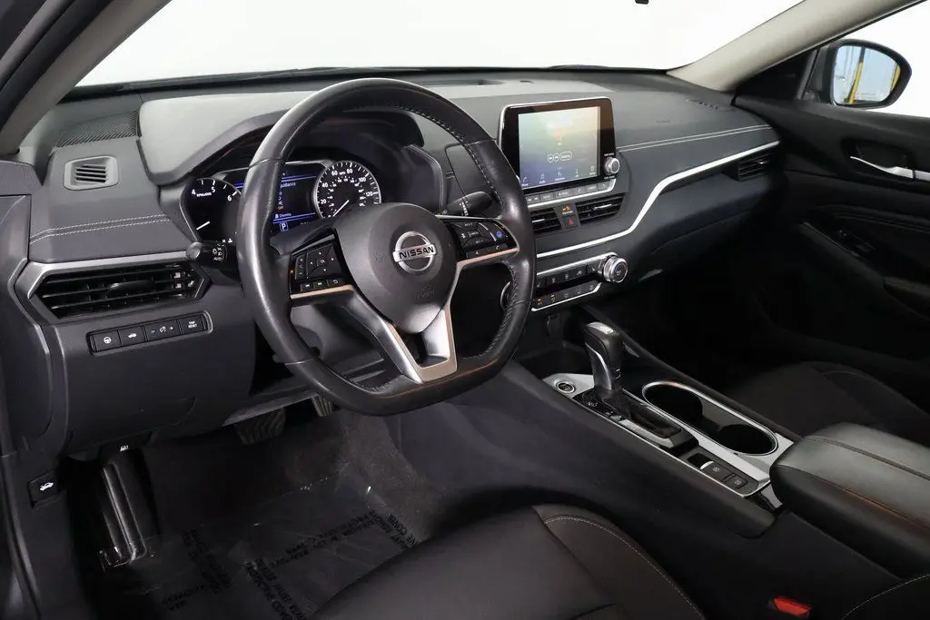 2022 Nissan Altima 2.5 SV photo 7