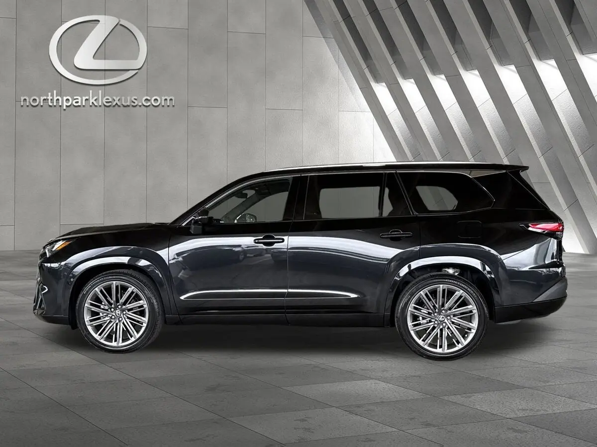 2026 Lexus TX Luxury's photo