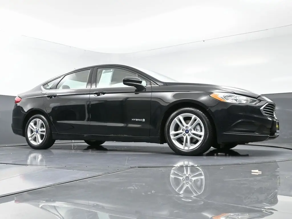 2018 Ford Fusion S Hybrid photo 39