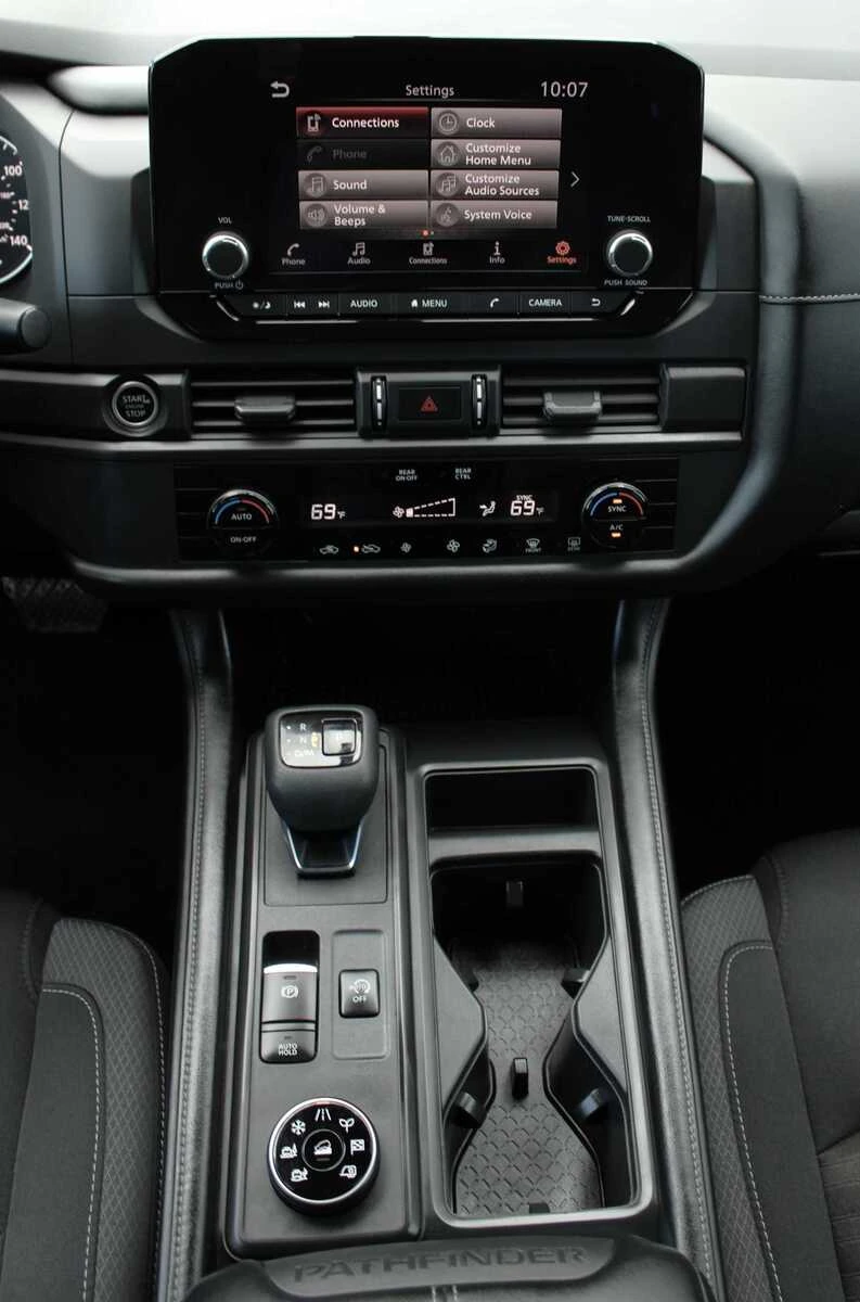2023 Nissan Pathfinder S - Photo 30